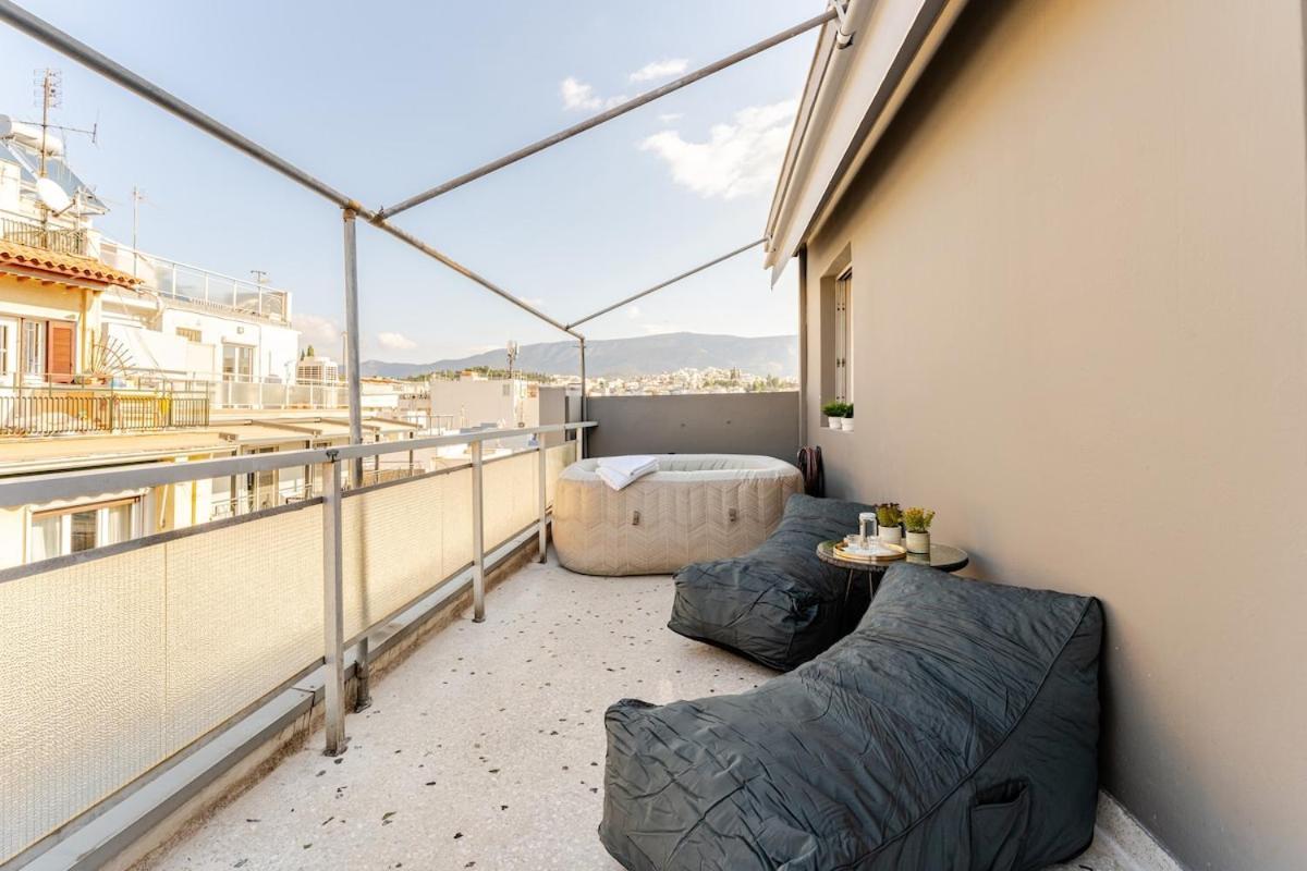 Lovely Apt W/Heated Jacuzzi &Full Acropolis View Atenas Exterior foto